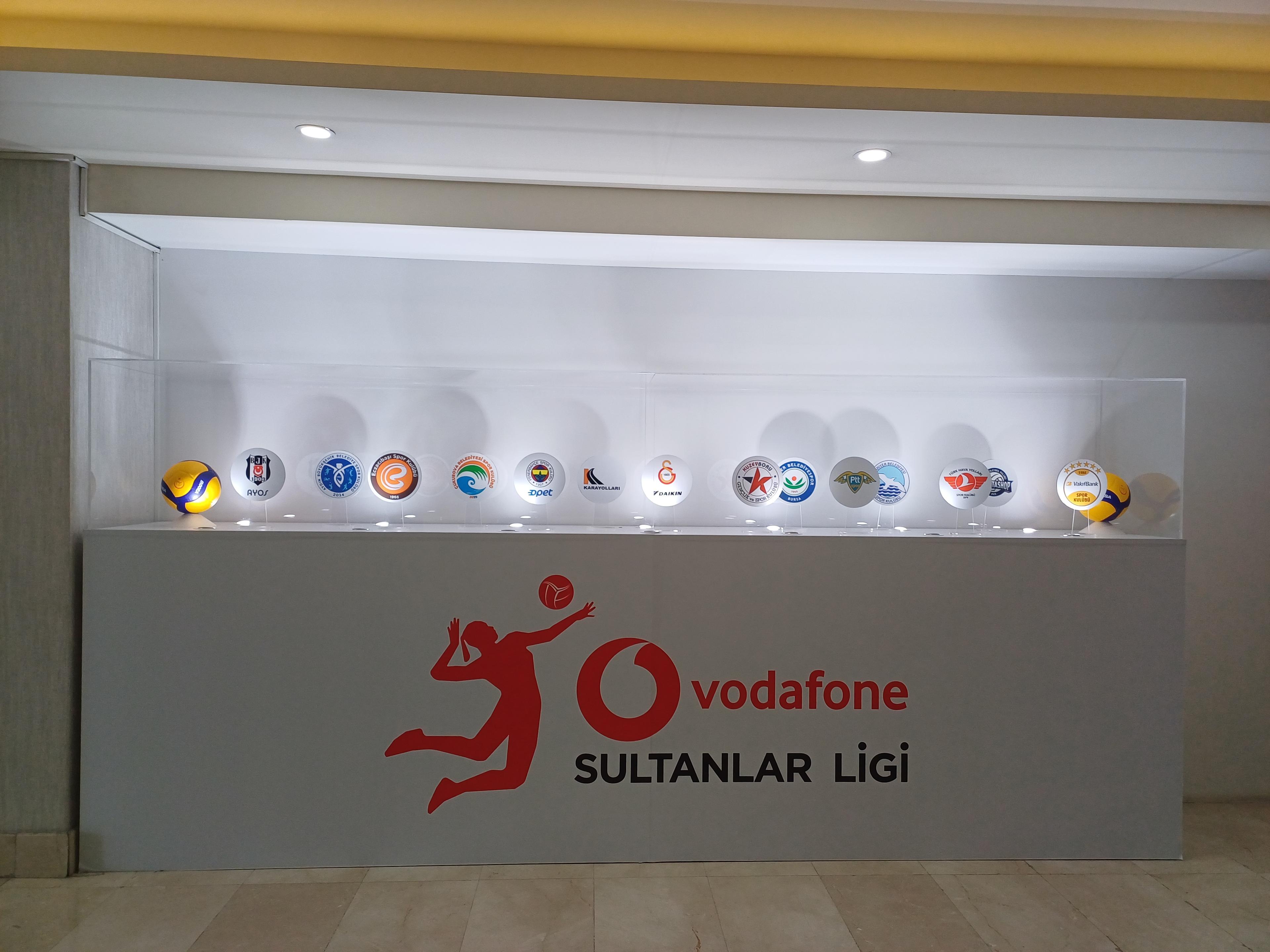Sultanlar Milletler Ligi şampiyonu olarak yurda döndü
