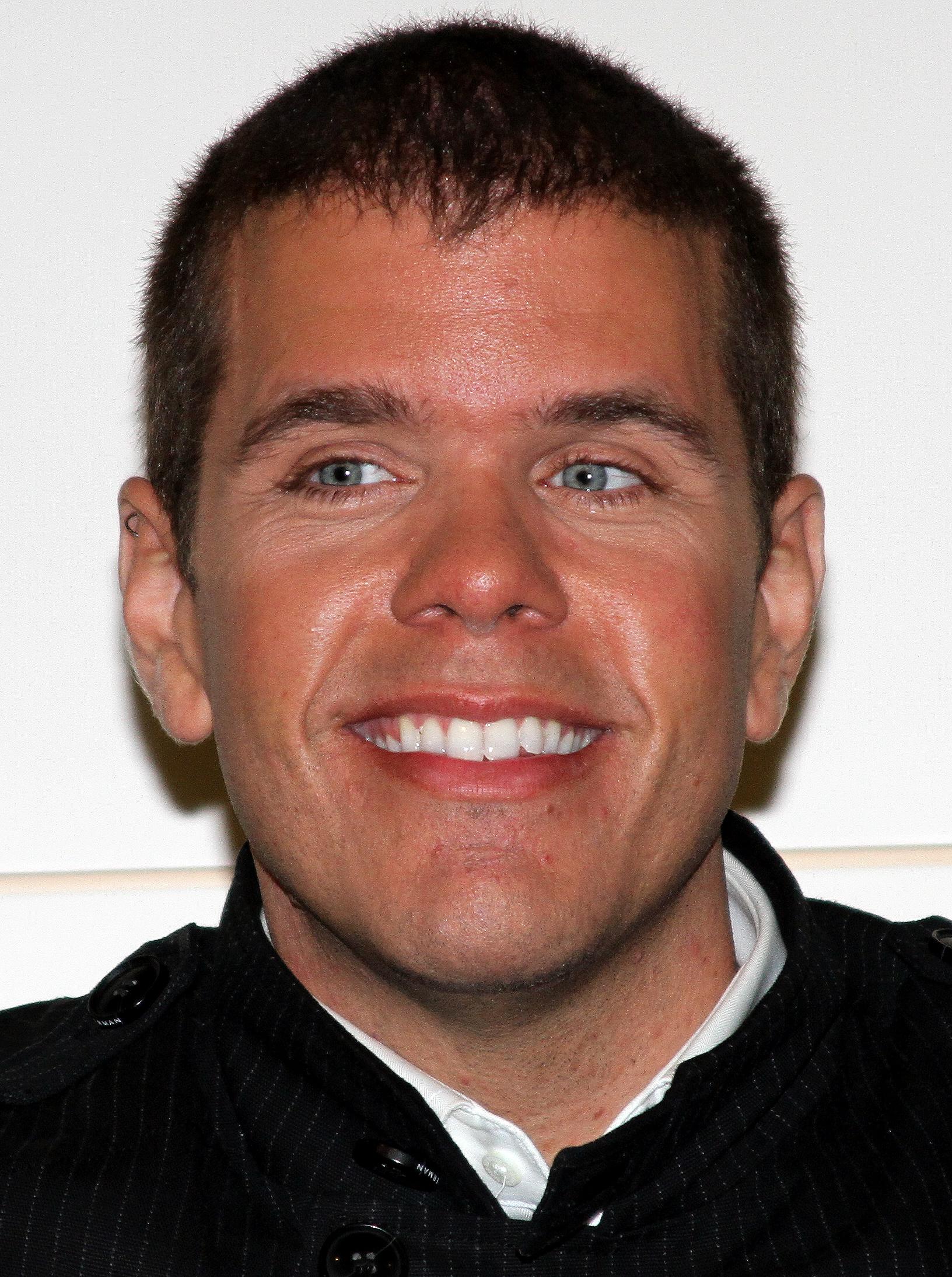 Perez Hilton tedavi sürecinde çocuklarıyla yeniden bir araya geldi