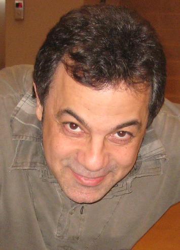 Kerem Alışık annesini doğum gününde şiirle andı