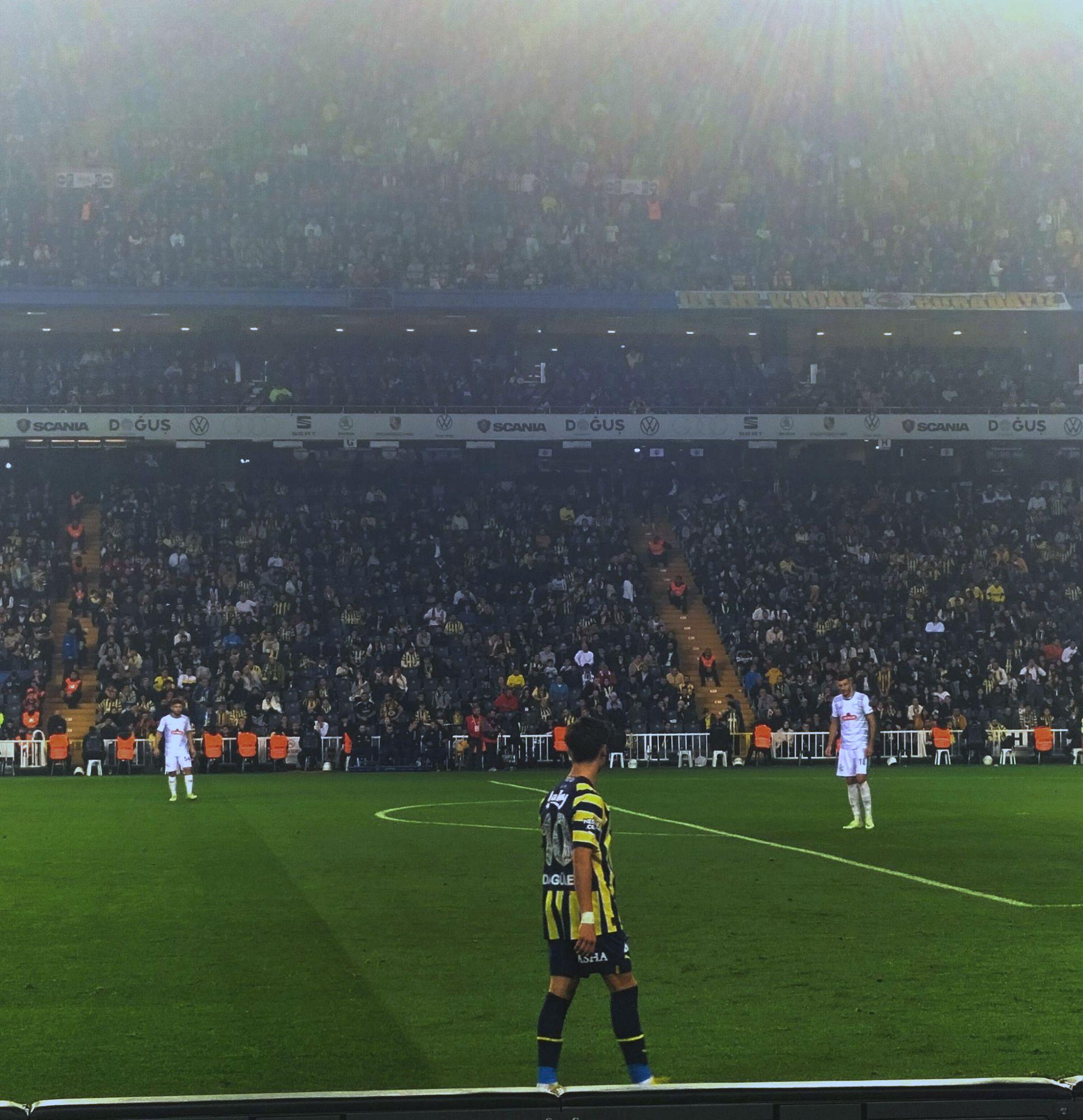 Fenerbahçe, Şampiyonlar Ligi'nde Roma'yı ağırlıyor