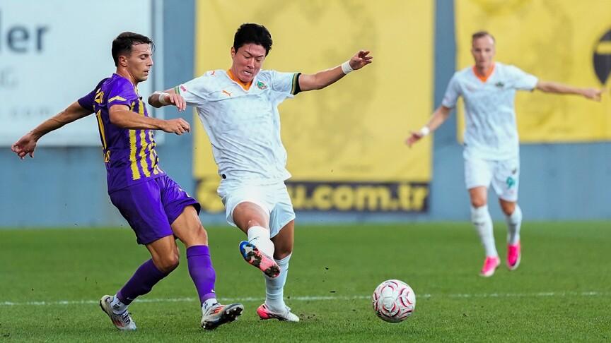 Eyüpspor, Alanyaspor'u 2-1 yenerek ilk galibiyetini aldı