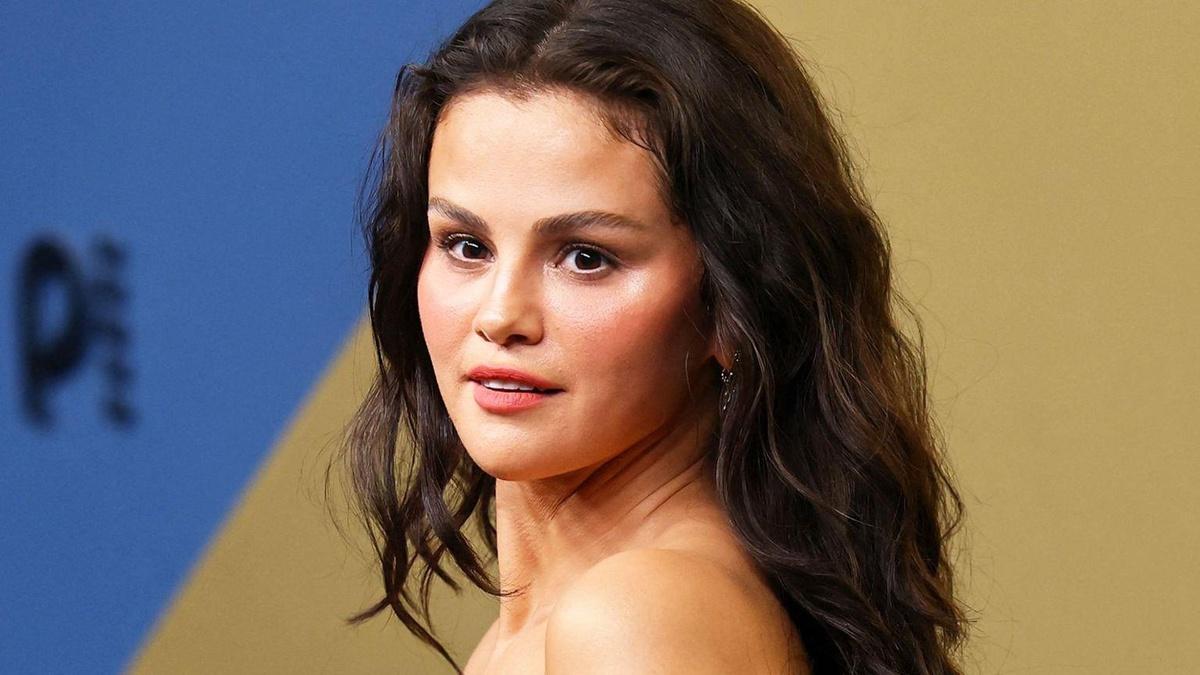 Selena Gomez: Elektronik sigara sesimi kalıcı değiştirdi