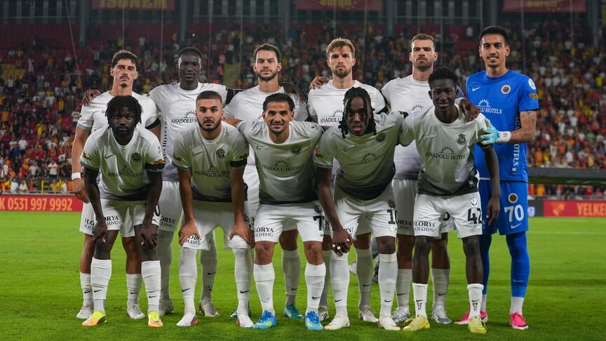 Gençlerbirliği Süper Lig'de 6 puanla lider