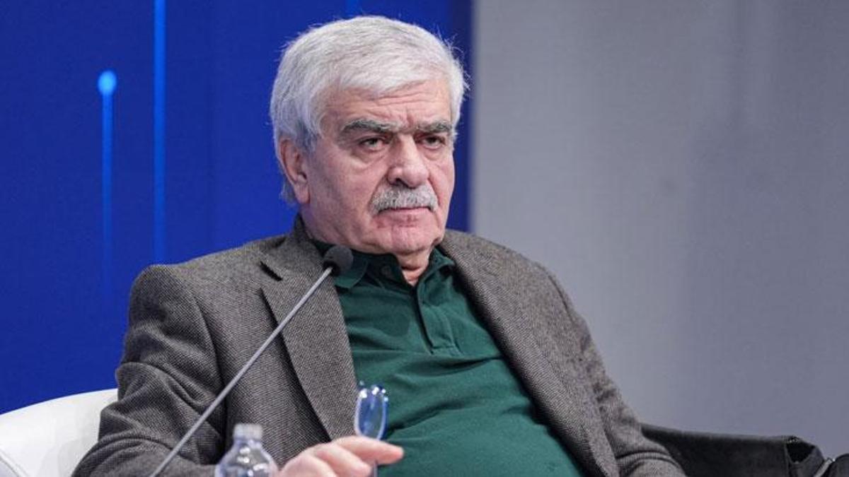 Pınar Yayınları'nın kurucusu Cevat Özkaya son yolculuğuna uğurlandı