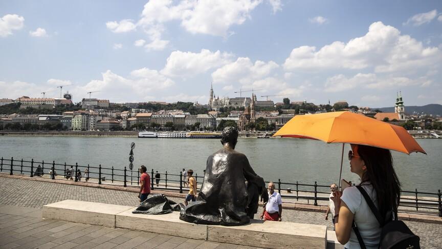 Budapeşte'de tarihi sıcaklık rekoru: 41,1 derece