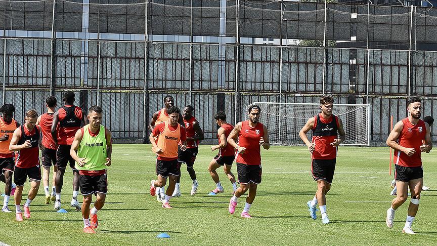 Beşiktaş UEFA Avrupa Ligi'nde Hradec Kralove'u ağırlayacak