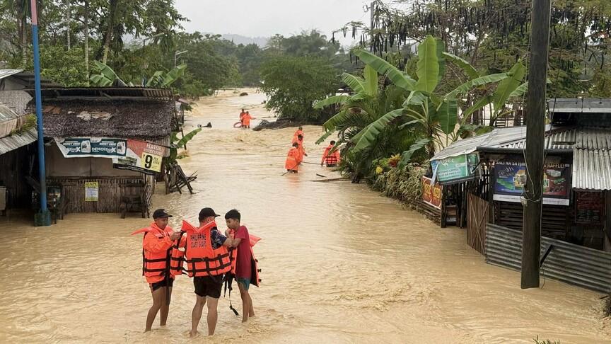 Filipinler'de tropikal siklon 23 can aldı
