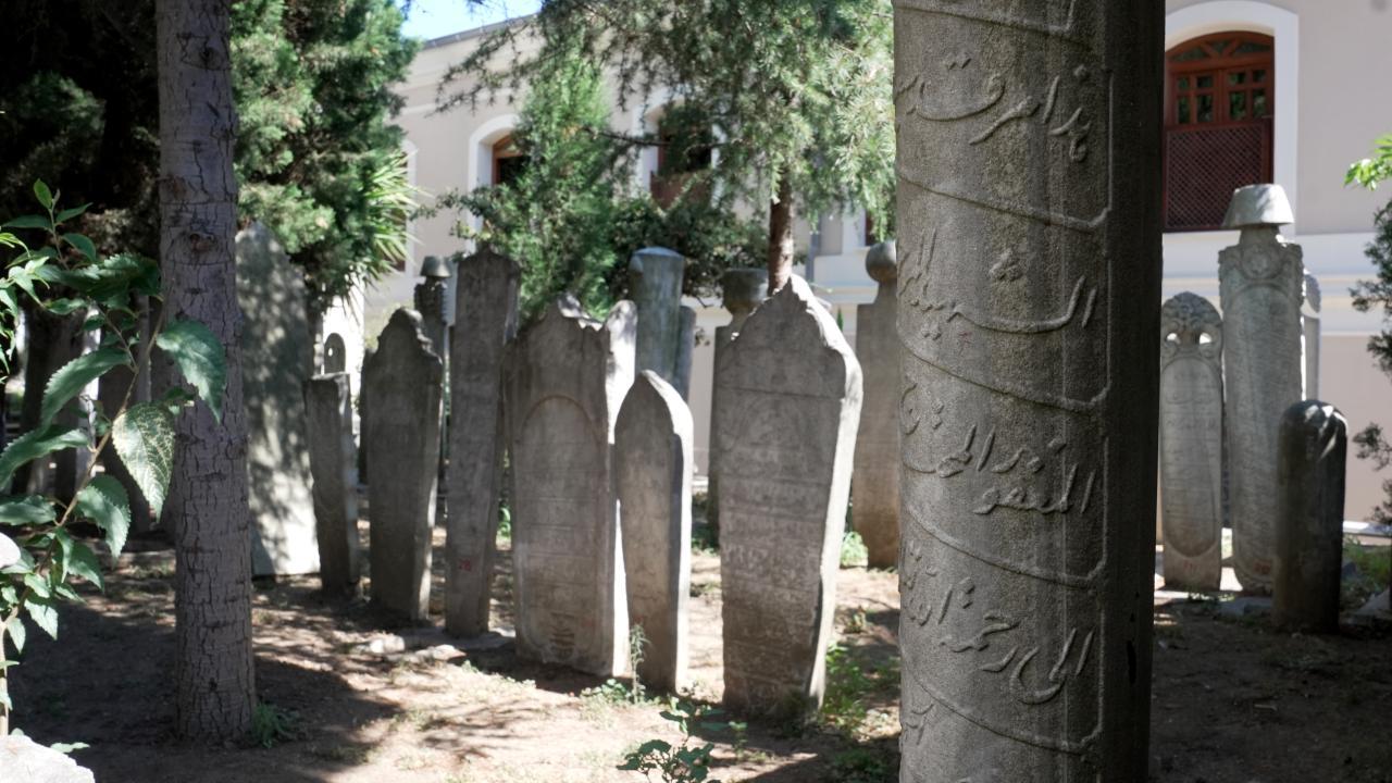 İstanbul'un tarihi mezar taşları kayıt altına alınıyor