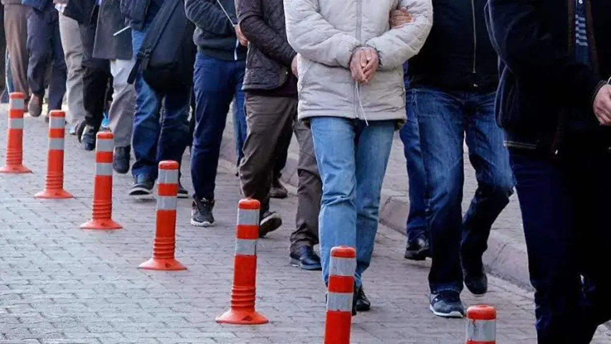 Yalova merkezli 6 ilde tefecilik operasyonu: 21 şüpheli yakalandı