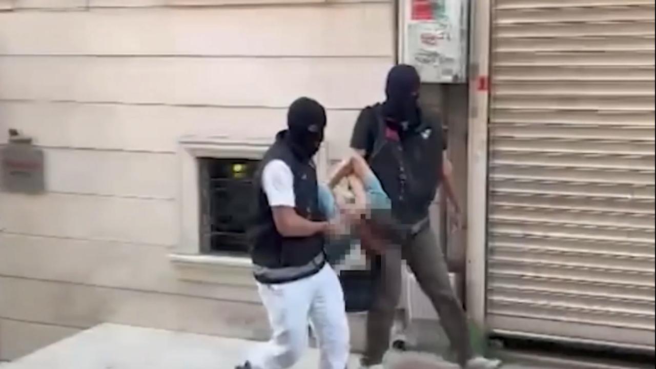 Uyuşturucu ticaretinden aranan şüpheli İstanbul'da yakalandı