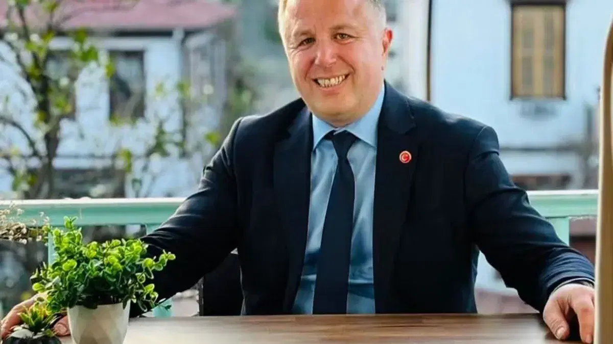Giresun Belediye Başkanvekili YENİ Parti'den istifa etti