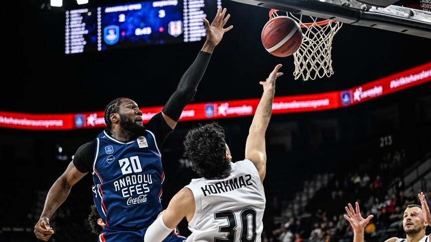 Anadolu Efes, Süper Lig'in açılışında Beşiktaş'ı 95-81 geçti