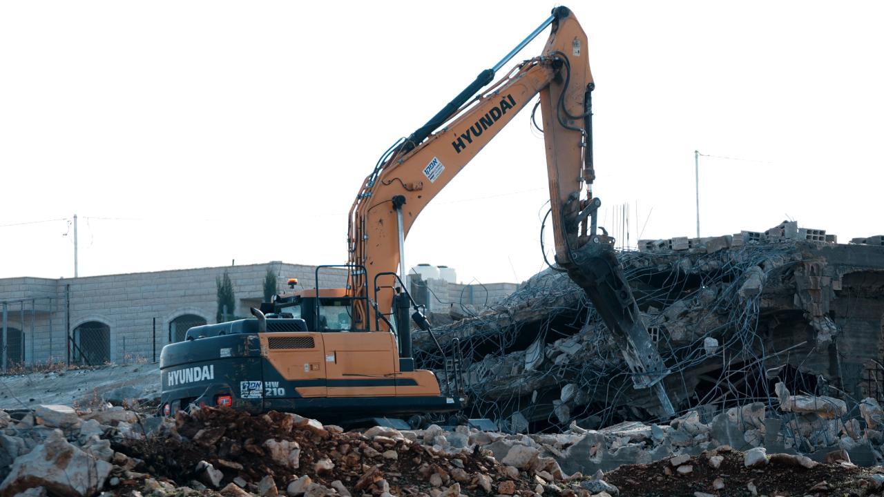İsrail Batı Şeria'da 26 Filistinli binayı yıktı