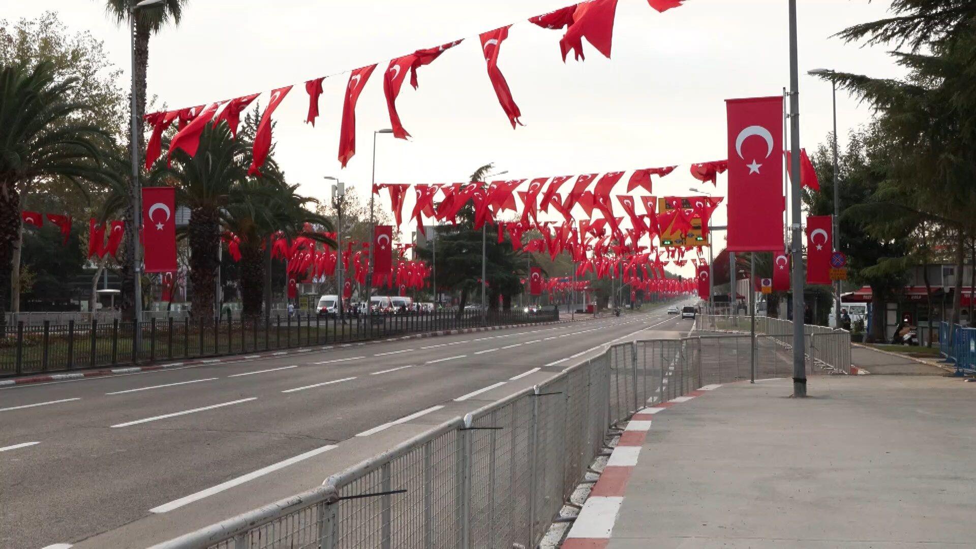 İstanbul'da 30 Ağustos Zafer Bayramı Kutlamaları Kapsamında Bazı Yollar Trafiğe Kapatıldı
