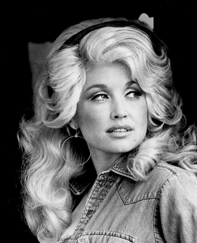 Dolly Parton son şarkısını yataktan kalkarak kaydetti