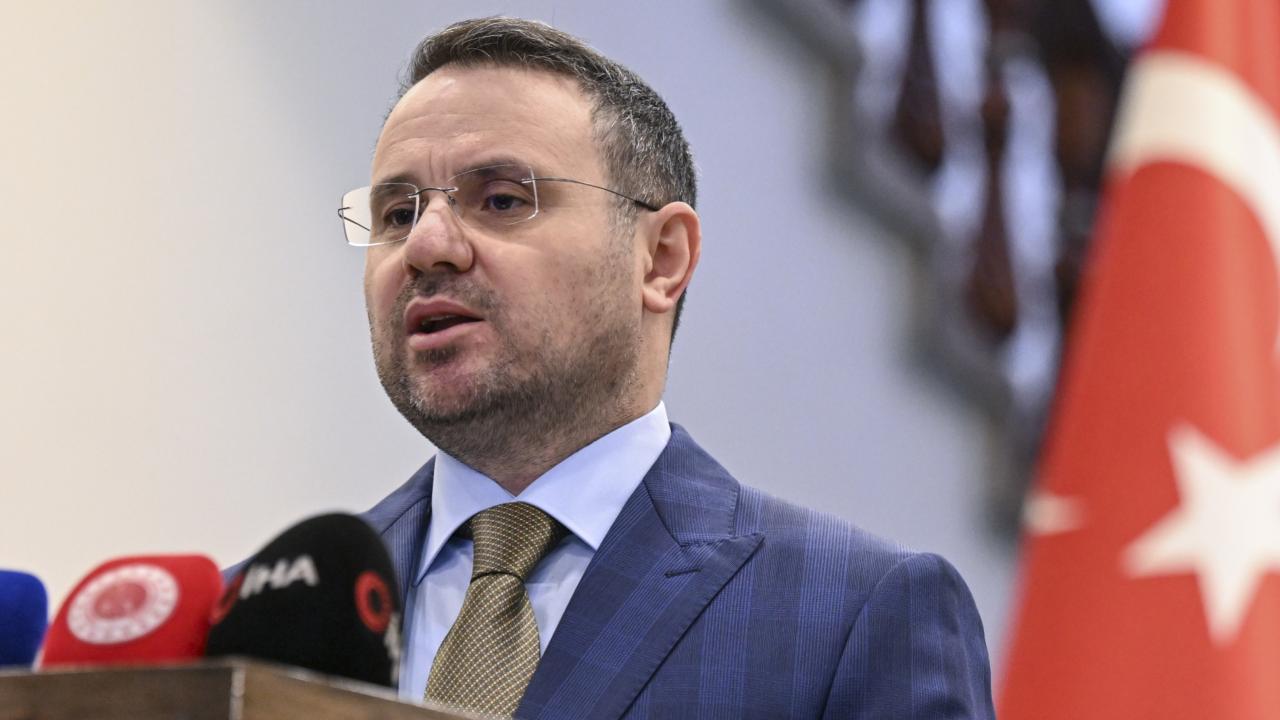 Işıkhan: 2029'da işsizliği yüzde 7,6'ya indireceğiz