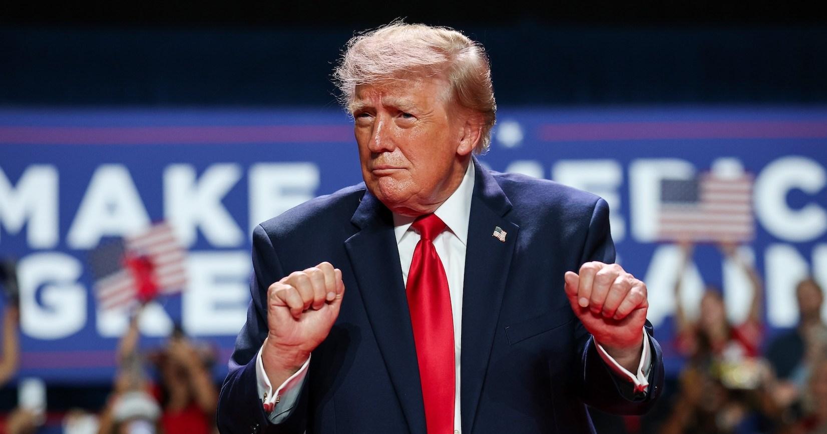 Trump, kasırga gerekçesiyle Georgia-Alabama maçını iptal etti