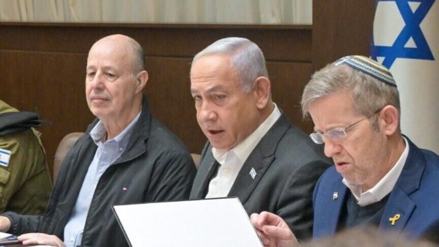 Netanyahu'dan seçim öncesi 'saldırı tehdidi' iddiası, muhalefet brifing istedi