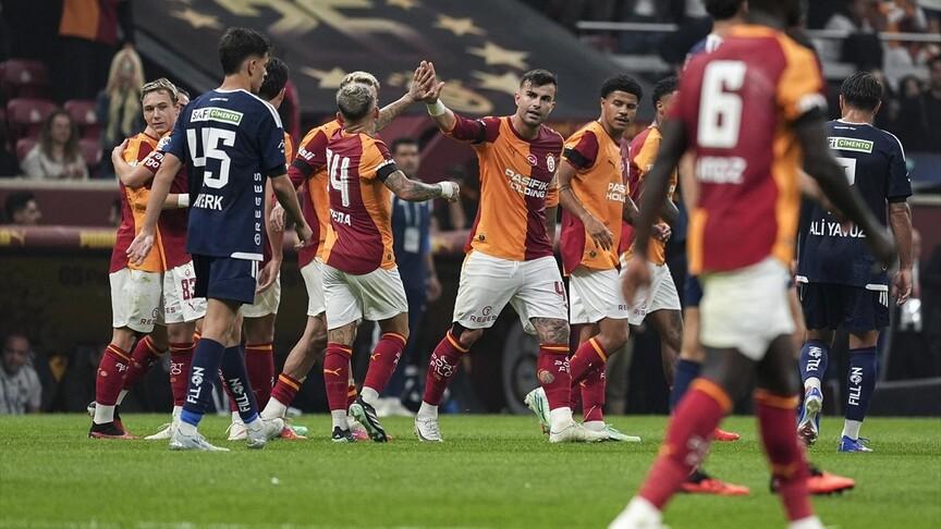 Galatasaray 10 kişiyle Kasımpaşa'yı 3-1 geçti