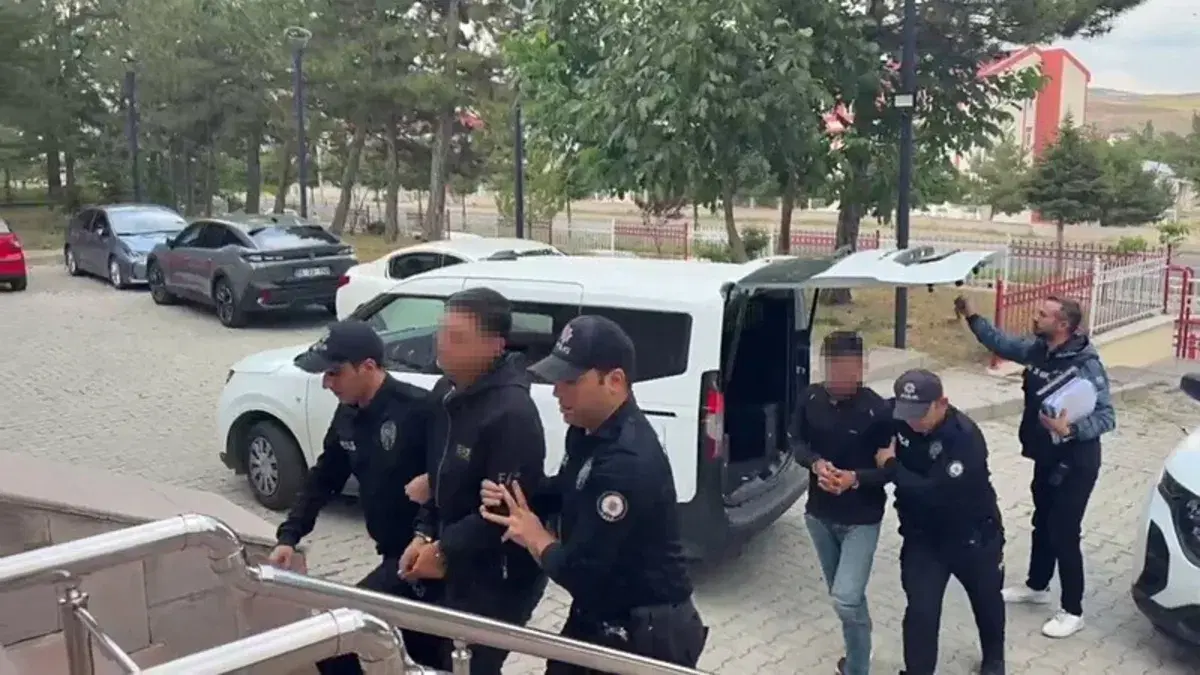 Şanlıurfa'da eş zamanlı operasyon: 57 silah, 16 gözaltı