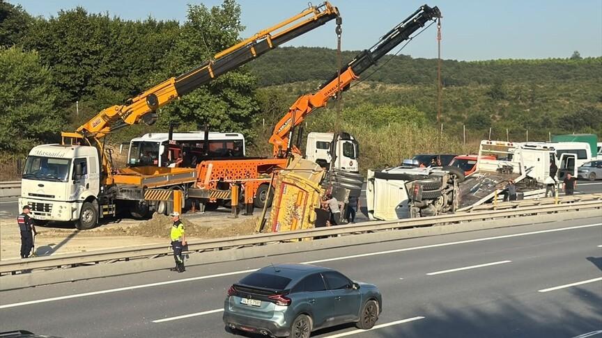 Eyüpsultan'da otobüs kazası: 30 yaralı