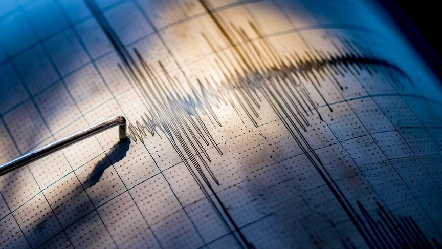 Japonya'da 5,8 büyüklüğündeki depremde 20'den fazla kişi yaralandı