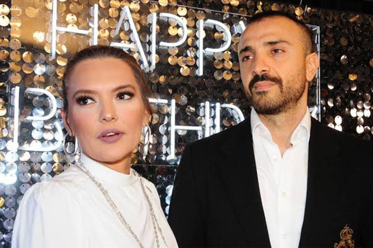 Demet Akalın: Pandemi döneminden bu yana eşimle ayrı uyuyoruz