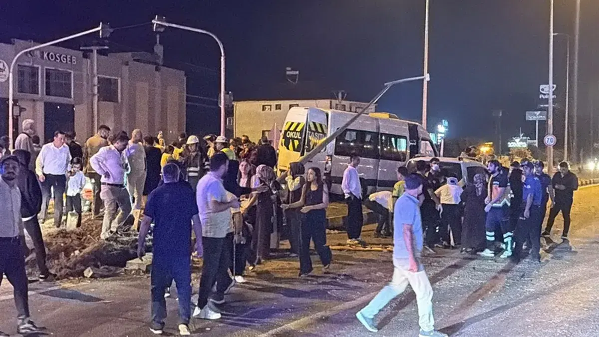 Bartın'da düğün dönüşü kaza: 21 kişi yaralandı