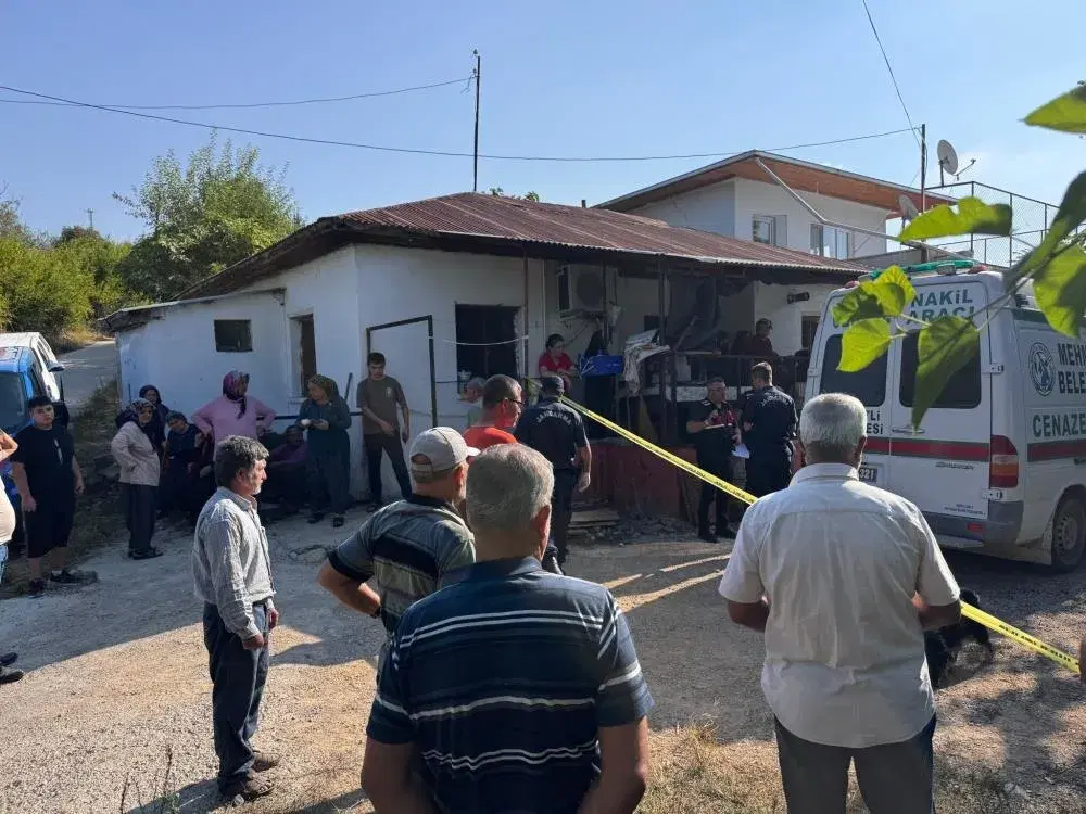 Osmaniye'de aile faciası: Baba oğlunu öldürdü, gelini ve torunu yaraladı