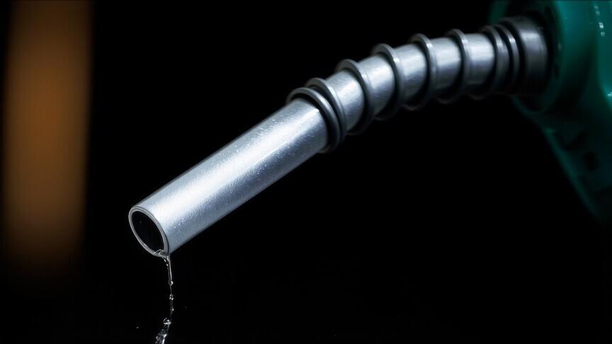 Körfez ve Rusya kaynaklı arz kaybı motorin fiyatlarını yukarı çekiyor