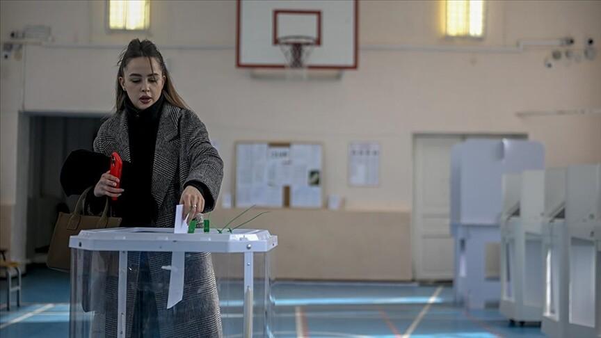 Rusya'da Duma seçimleri için sandıklar açıldı