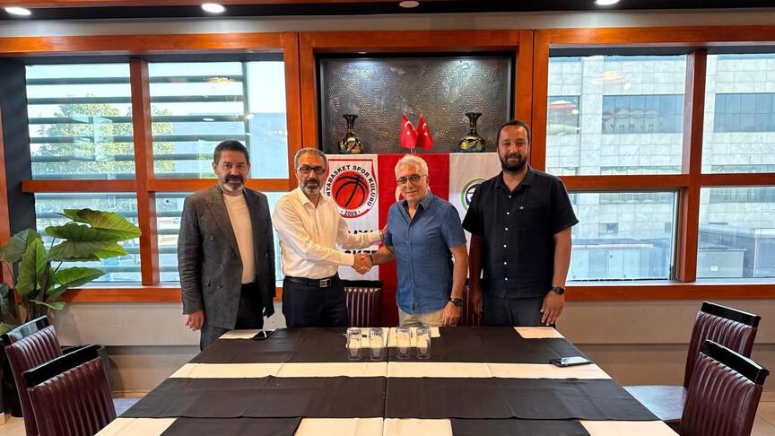 MCT Technic, Konya Basket Kadın Takımı'na Sponsor Oldu